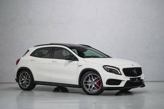 MERCEDES-BENZ GLA 45 AMG 2.0 16V TURBO GASOLINA 4P AUTOMÁTICO MERCEDES-BENZ GLA 45 AMG 2.0 16V TURBO GASOLINA 4P AUTOMÁTICO